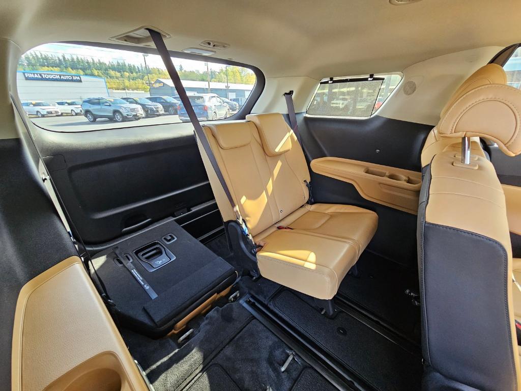 used 2024 Kia Carnival car, priced at $36,999