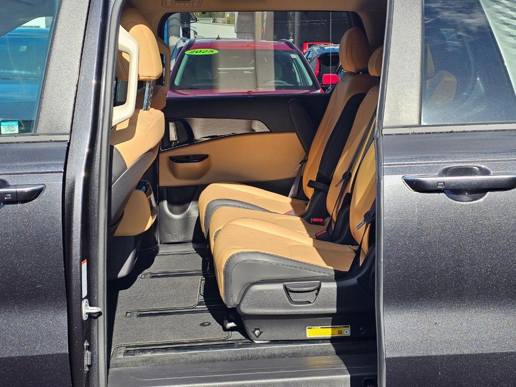 used 2024 Kia Carnival car, priced at $36,999