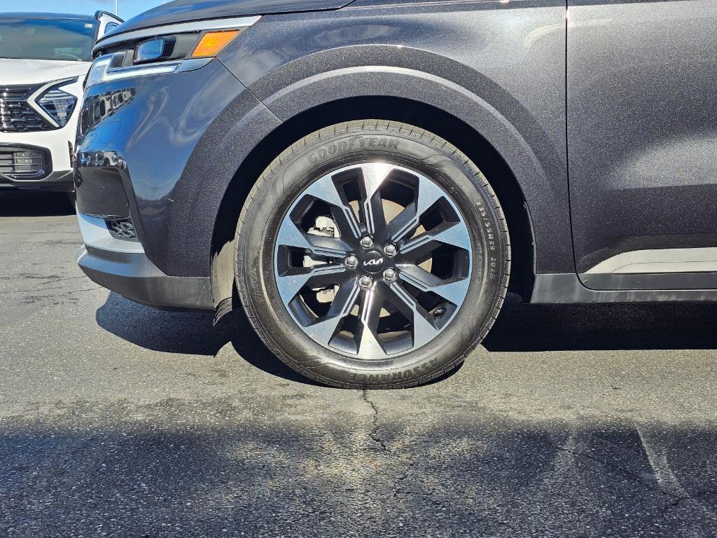 used 2024 Kia Carnival car, priced at $36,999