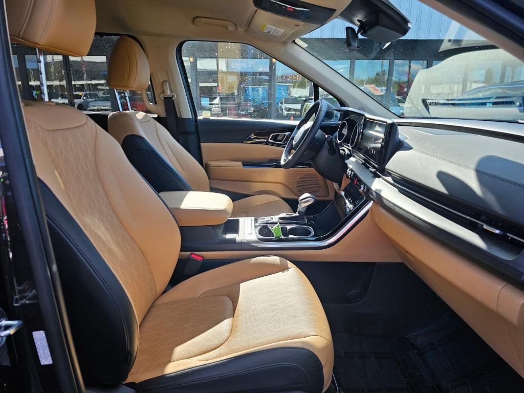 used 2024 Kia Carnival car, priced at $36,999