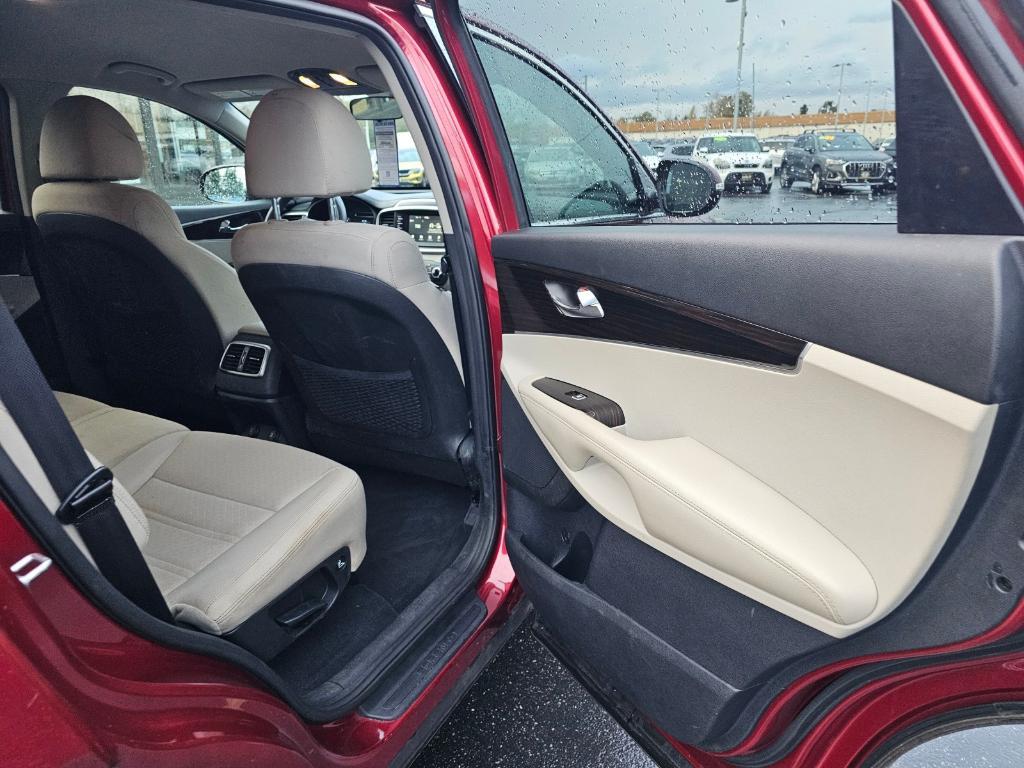 used 2020 Kia Sorento car, priced at $14,999