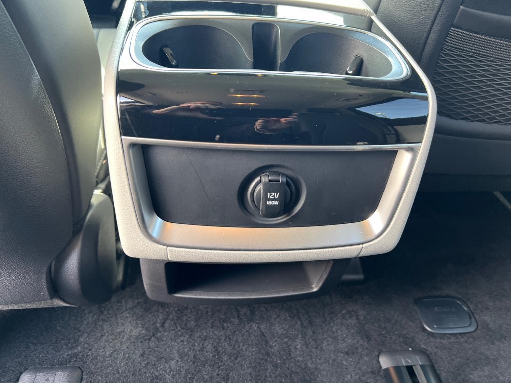 used 2024 Kia Carnival car, priced at $39,689