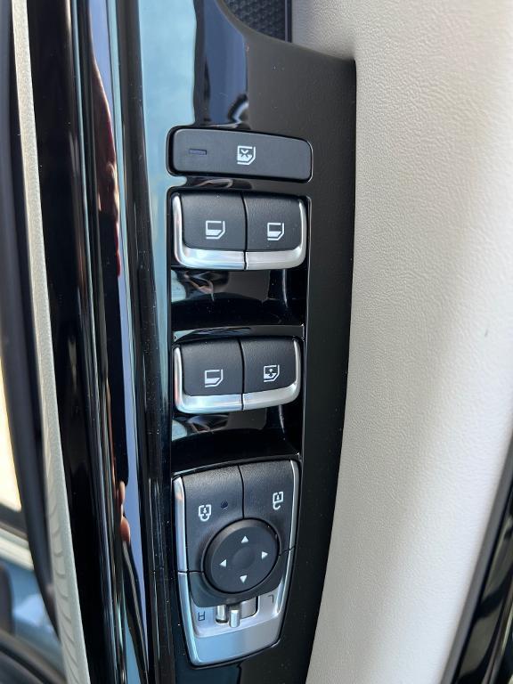 used 2024 Kia Carnival car, priced at $39,689