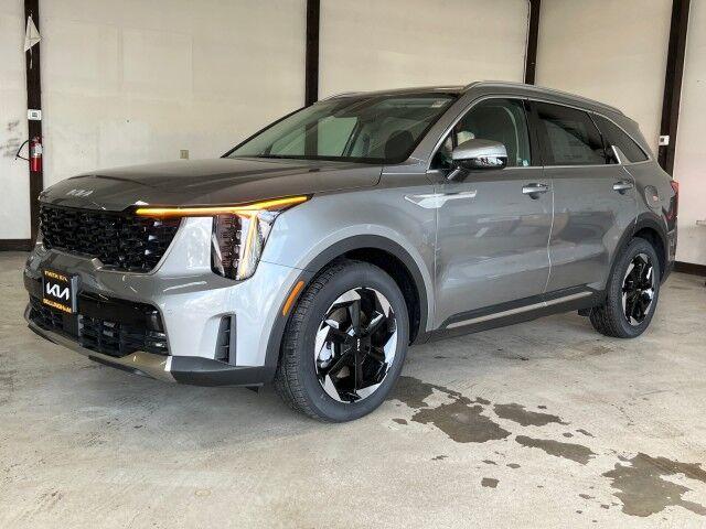new 2025 Kia Sorento Hybrid car, priced at $42,090