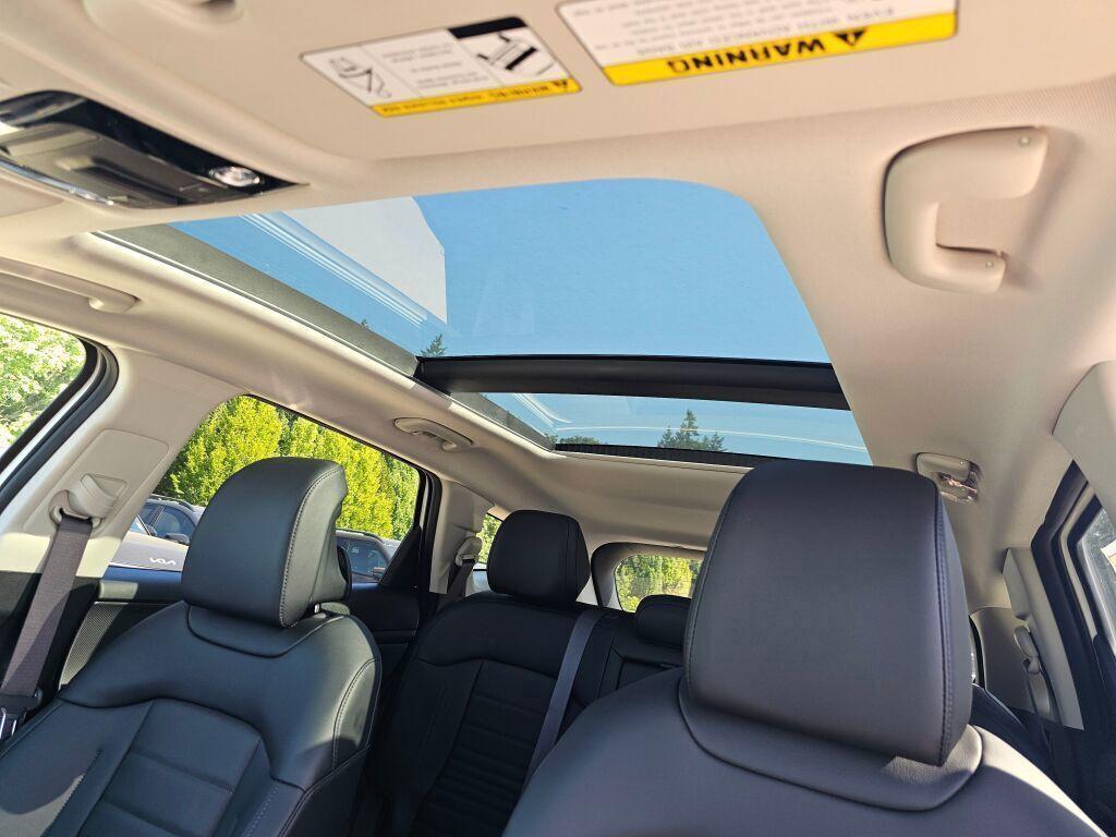 new 2025 Kia Sportage Hybrid car, priced at $37,767