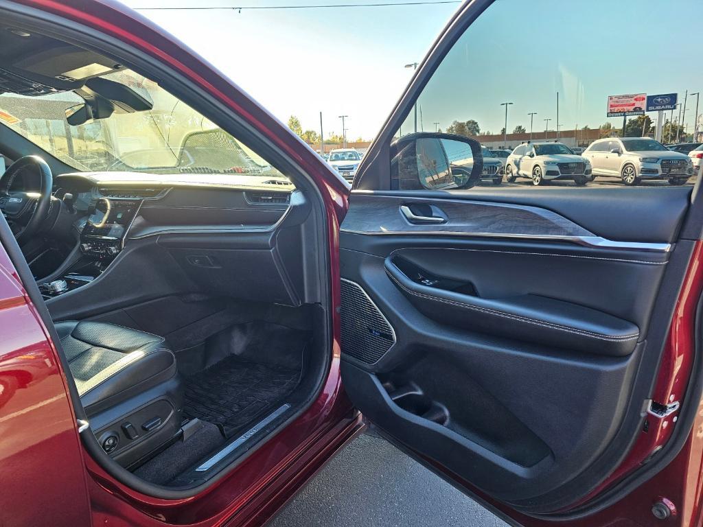 used 2021 Jeep Grand Cherokee L car, priced at $28,999