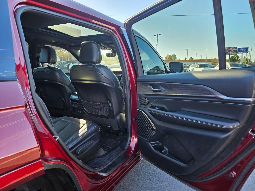 used 2021 Jeep Grand Cherokee L car, priced at $28,999
