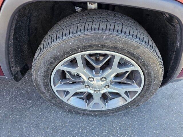 used 2021 Jeep Grand Cherokee car, priced at $29,896