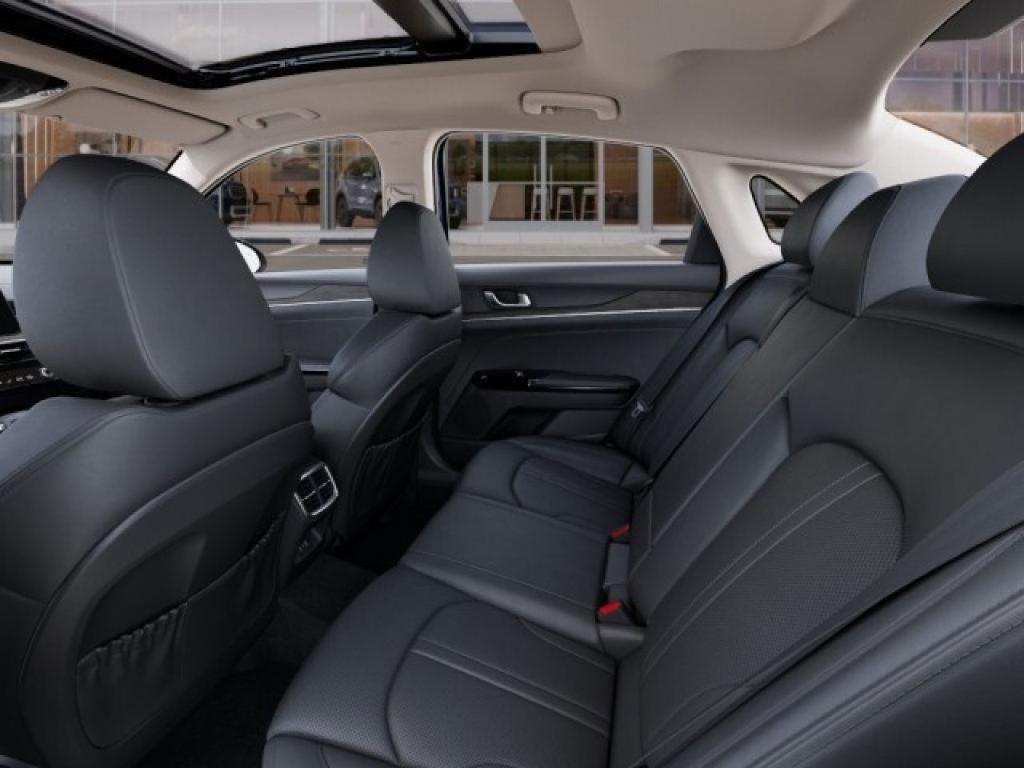 new 2025 Kia K5 car, priced at $32,999