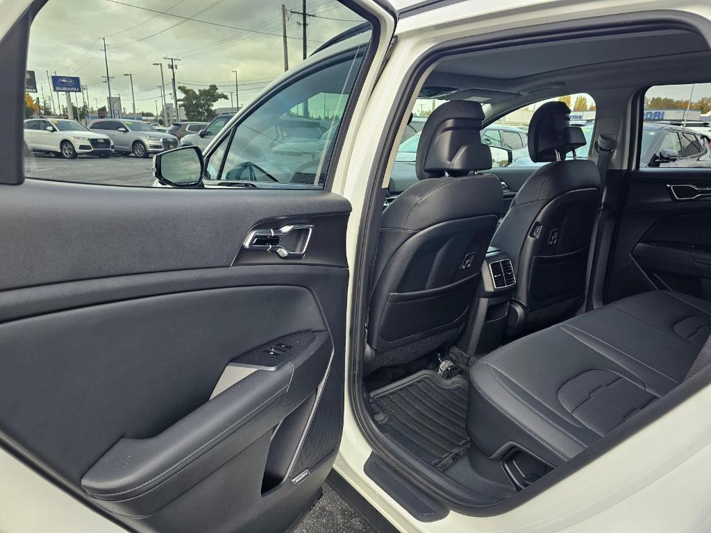 used 2026 Kia Sportage Hybrid car, priced at $39,999