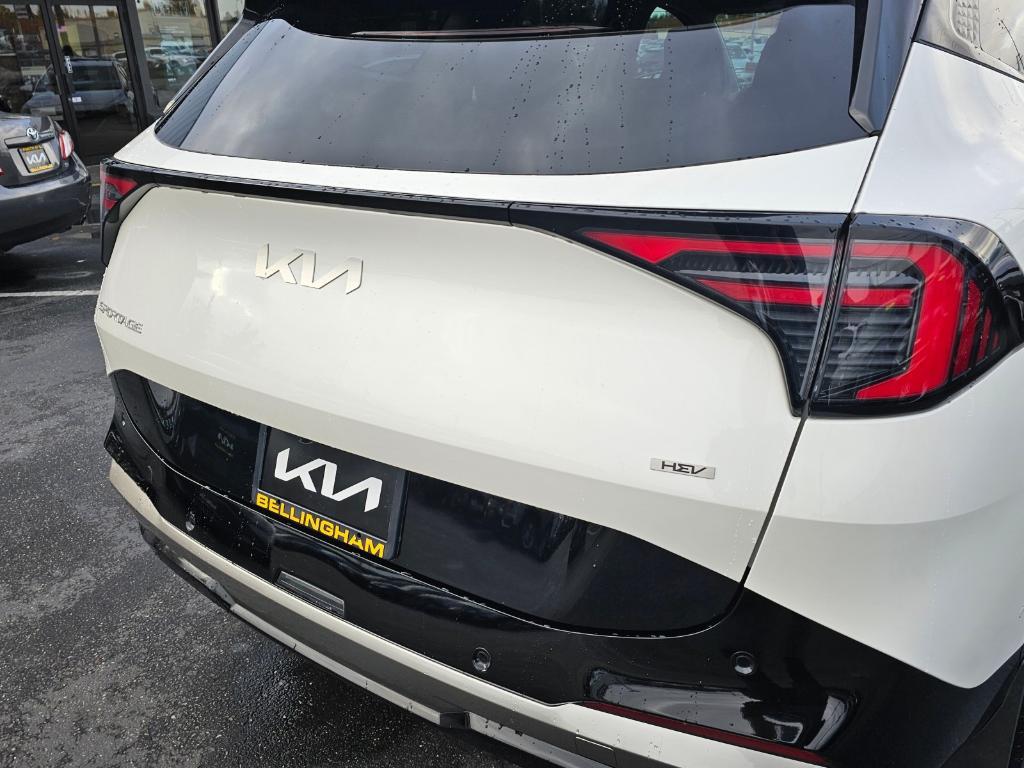 used 2026 Kia Sportage Hybrid car, priced at $39,999