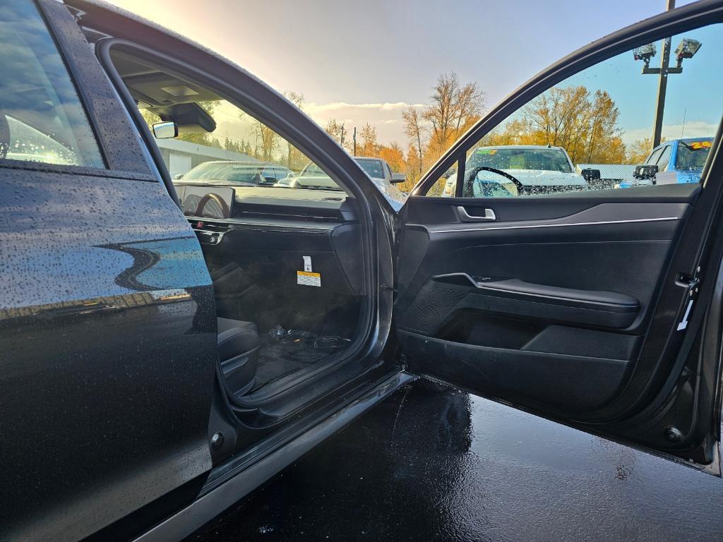 used 2025 Kia K5 car, priced at $23,999