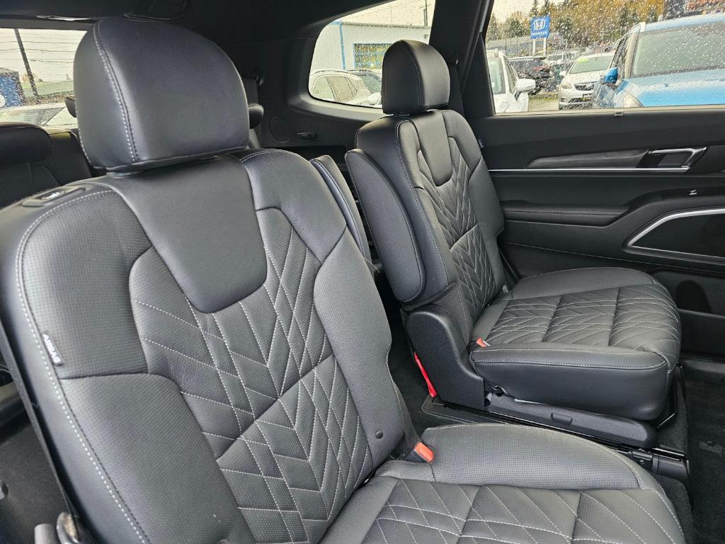 used 2024 Kia Telluride car, priced at $37,644