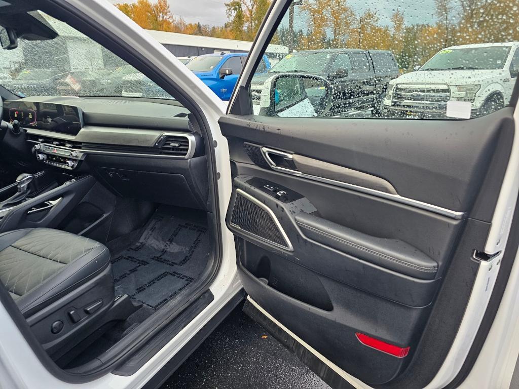 used 2024 Kia Telluride car, priced at $37,644
