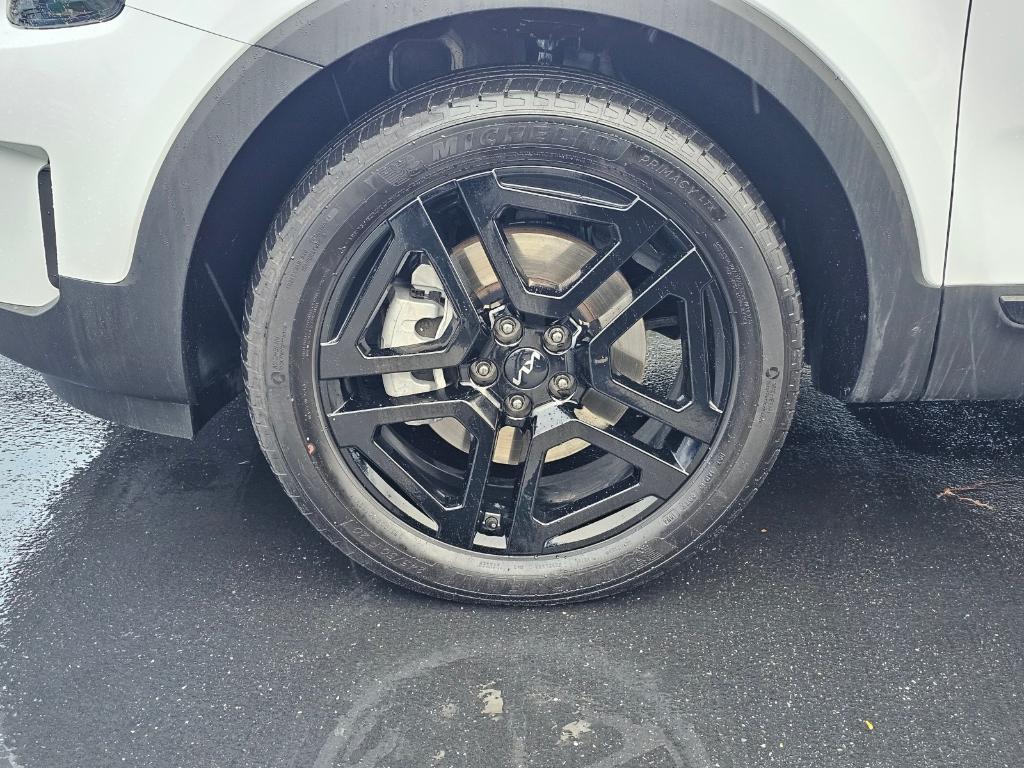 used 2024 Kia Telluride car, priced at $37,644