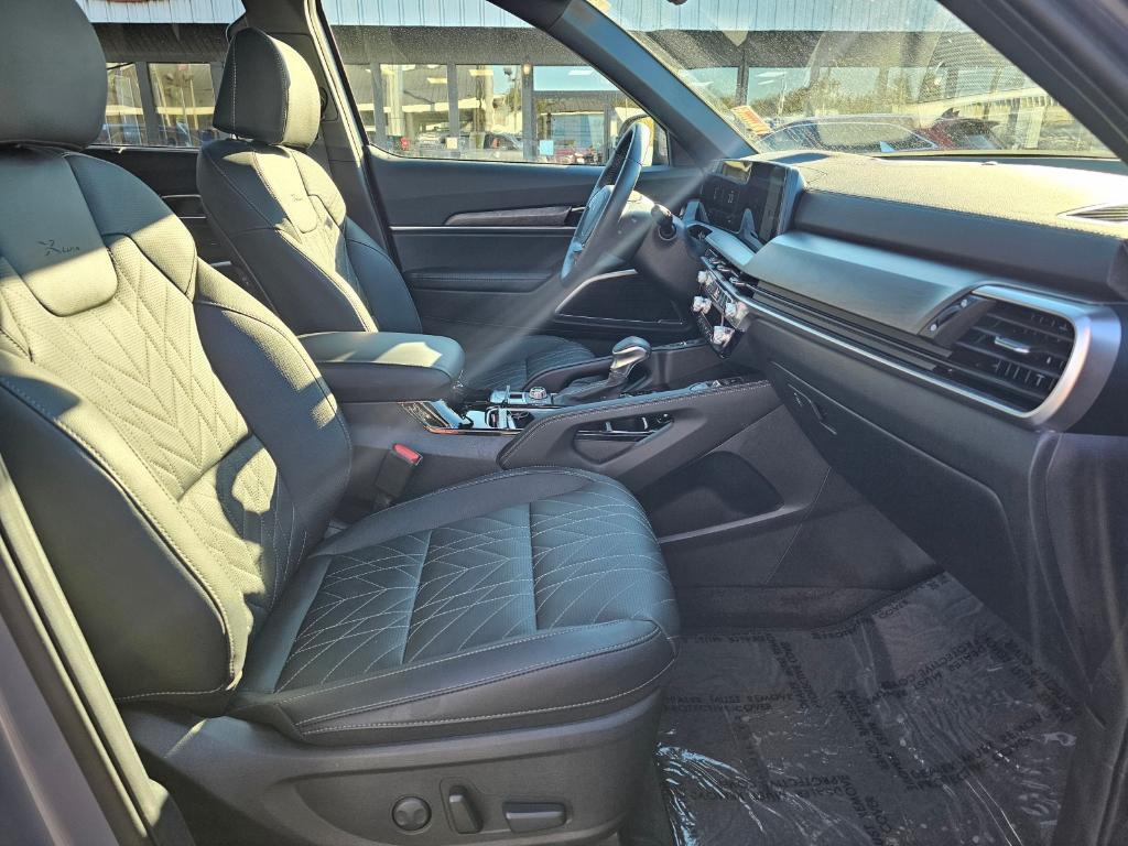 used 2025 Kia Telluride car, priced at $47,865