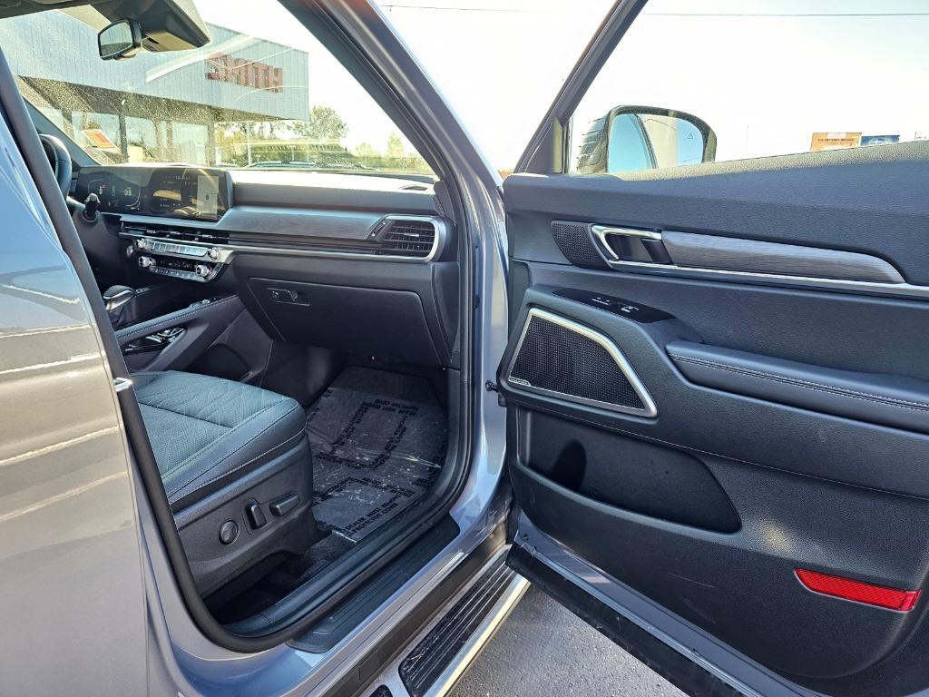 used 2025 Kia Telluride car, priced at $47,865