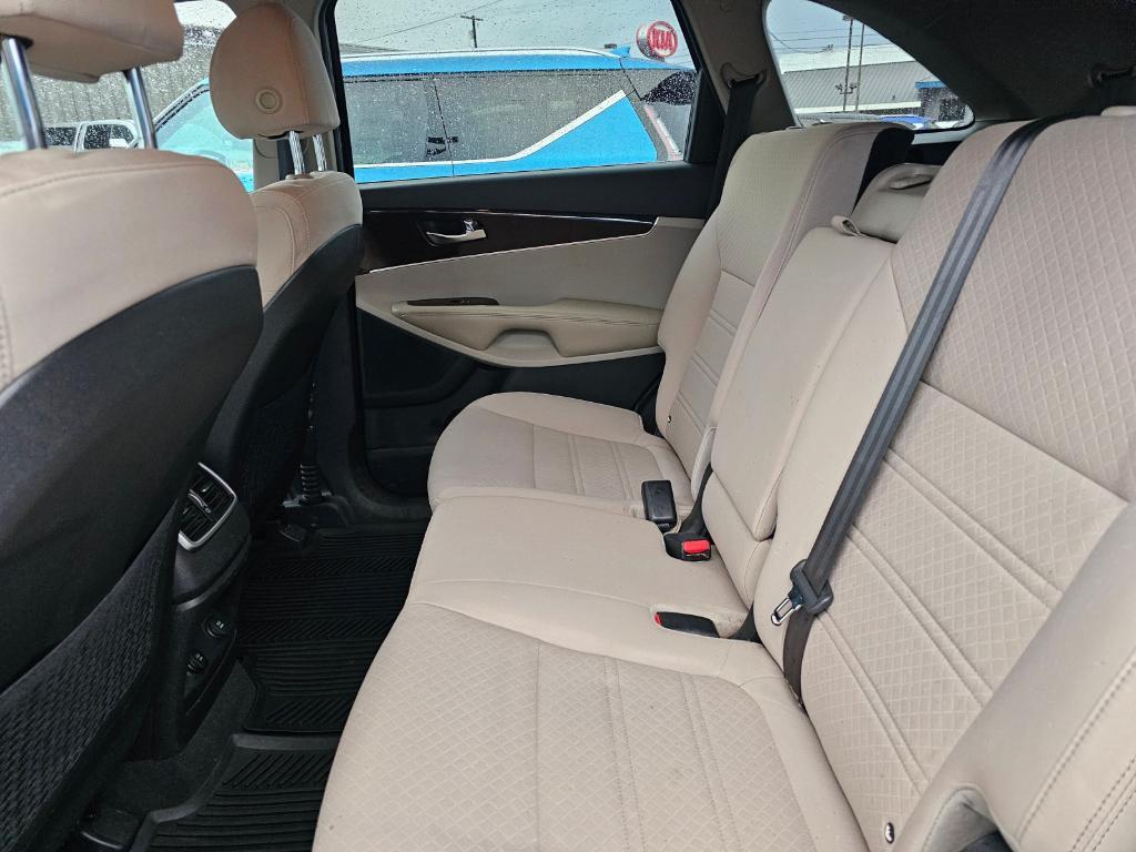 used 2018 Kia Sorento car, priced at $12,906