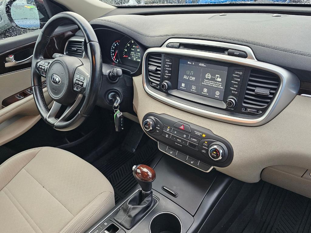 used 2018 Kia Sorento car, priced at $12,906