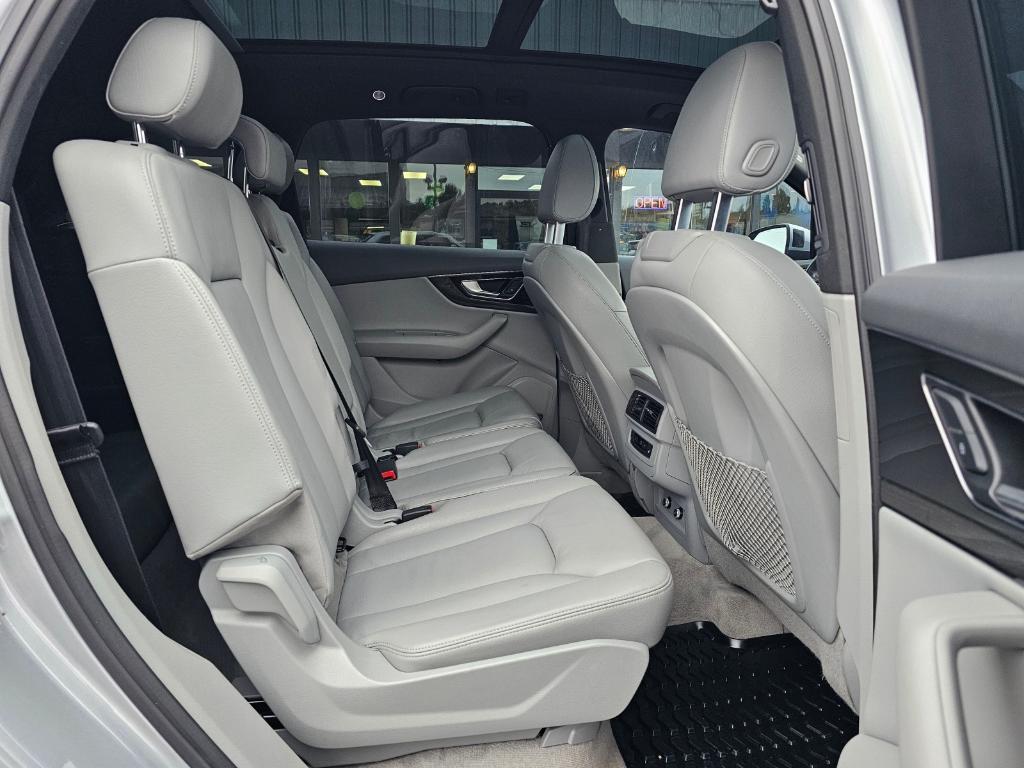 used 2019 Audi Q7 car, priced at $22,555