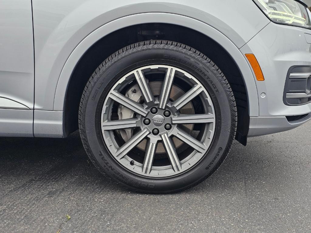 used 2019 Audi Q7 car, priced at $22,555