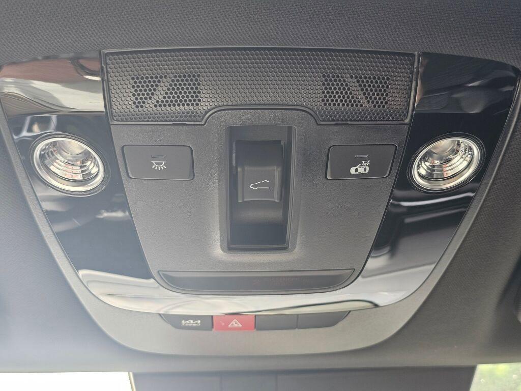 new 2025 Kia Sportage car, priced at $35,360