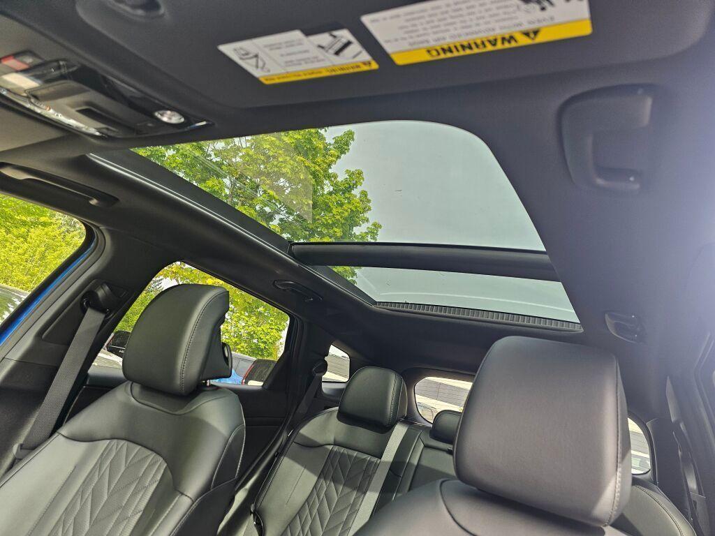 new 2025 Kia Sportage car, priced at $35,360