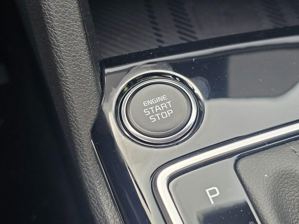 new 2025 Kia Sportage car, priced at $35,360
