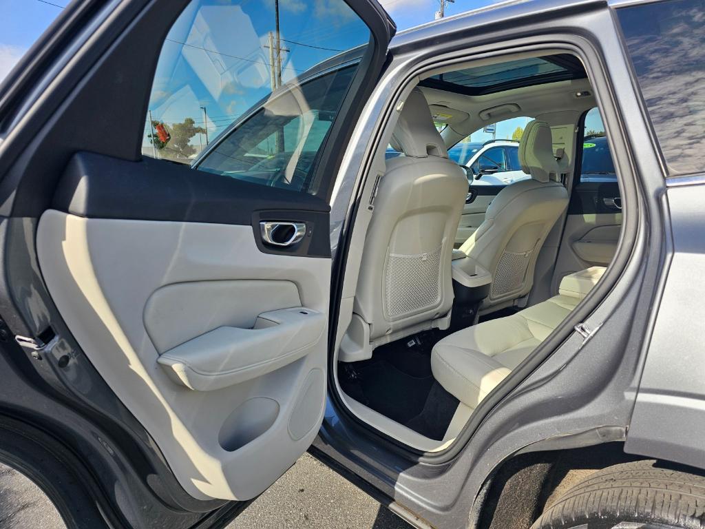 used 2020 Volvo XC60 car, priced at $24,999