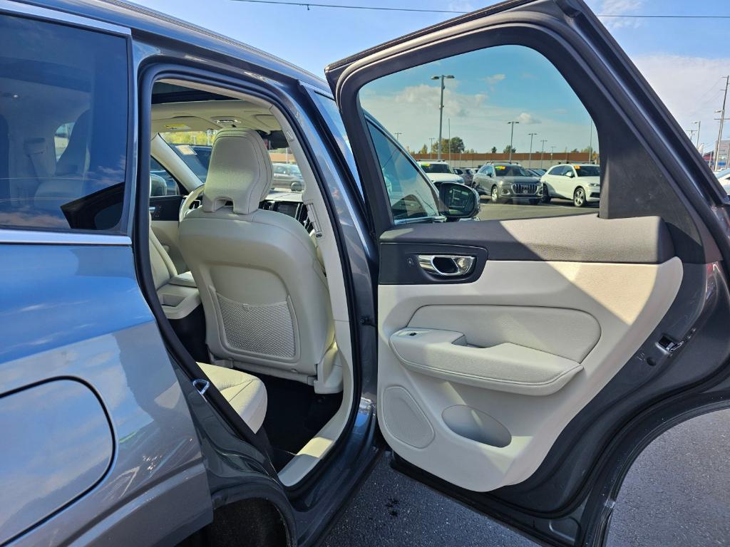 used 2020 Volvo XC60 car, priced at $24,999