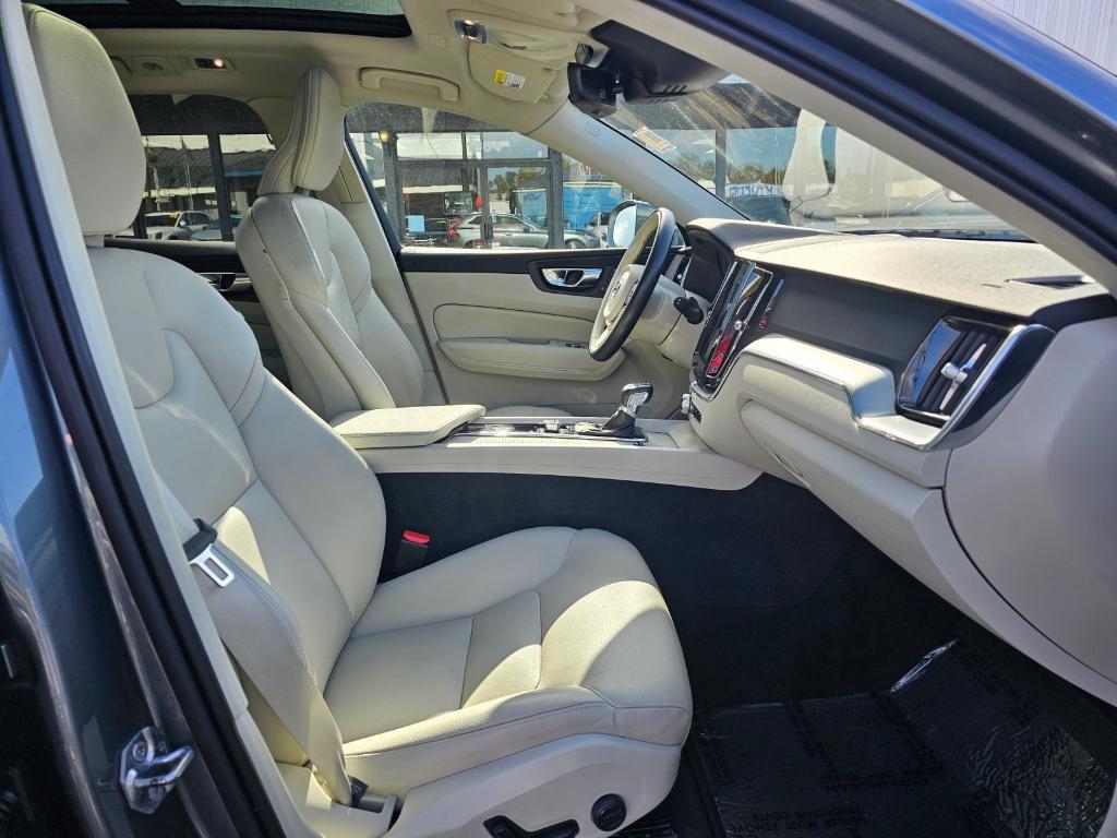 used 2020 Volvo XC60 car, priced at $24,999
