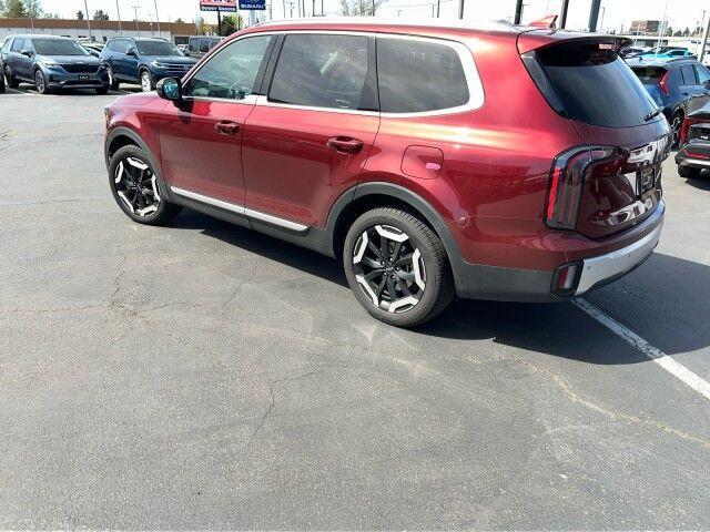 used 2024 Kia Telluride car, priced at $44,989