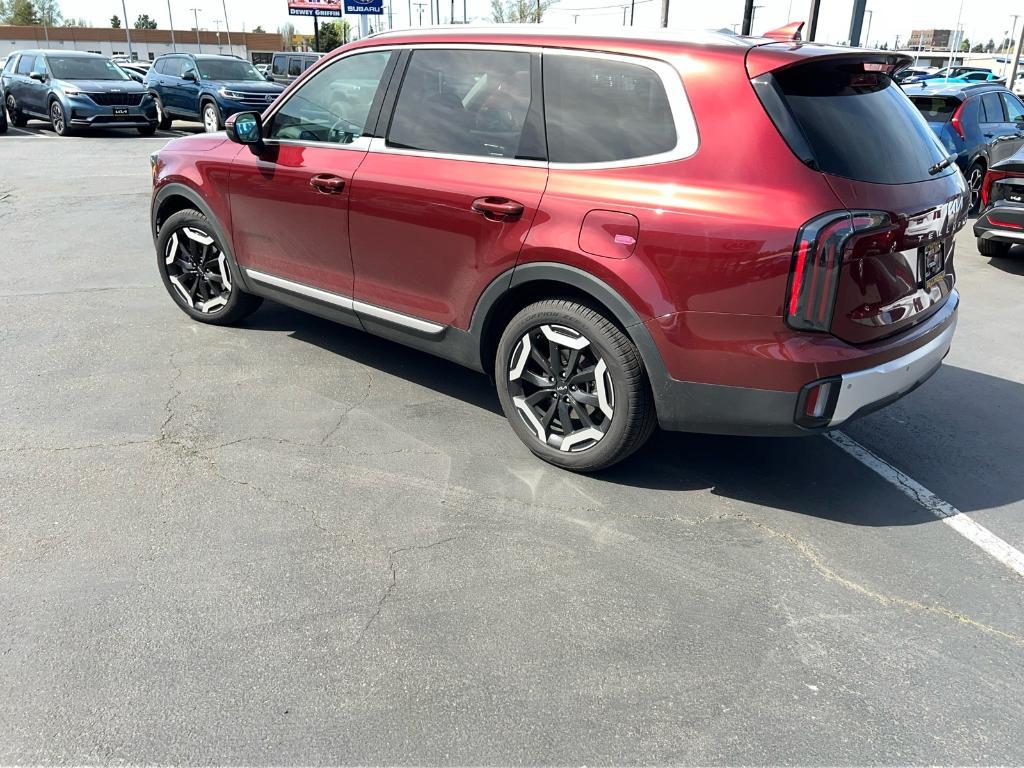 used 2024 Kia Telluride car, priced at $44,989