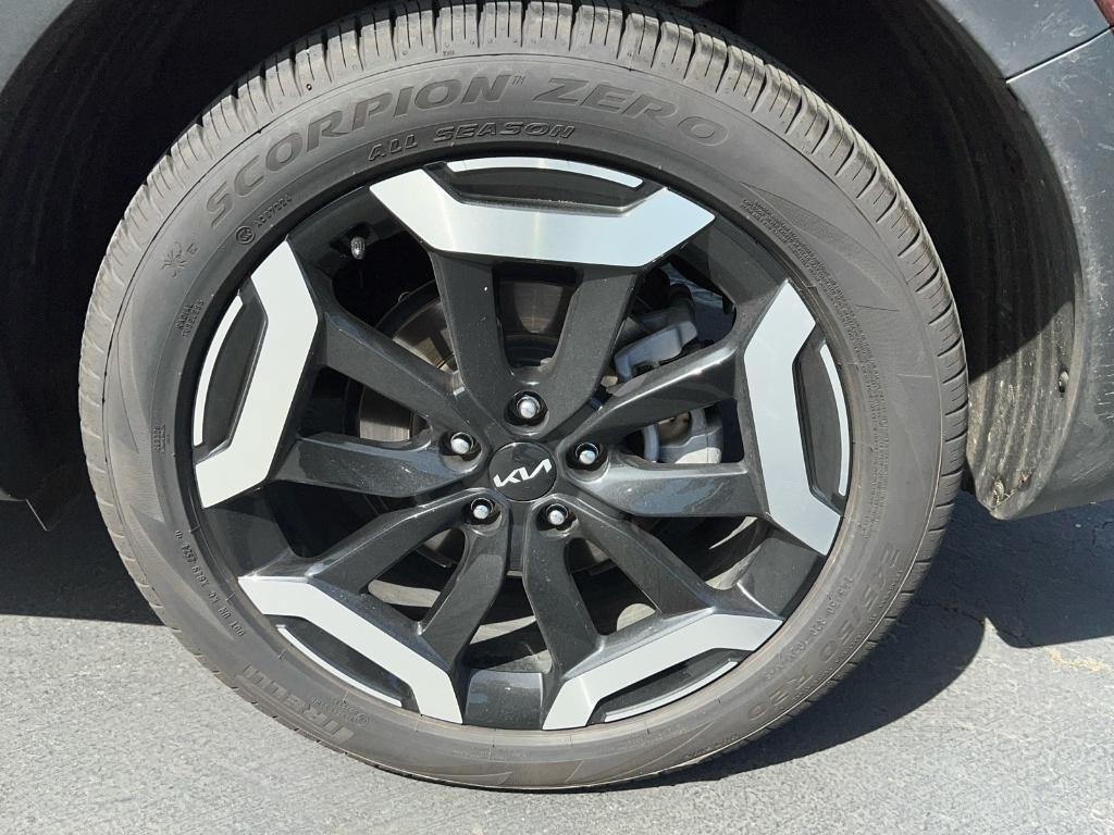 used 2024 Kia Telluride car, priced at $44,989