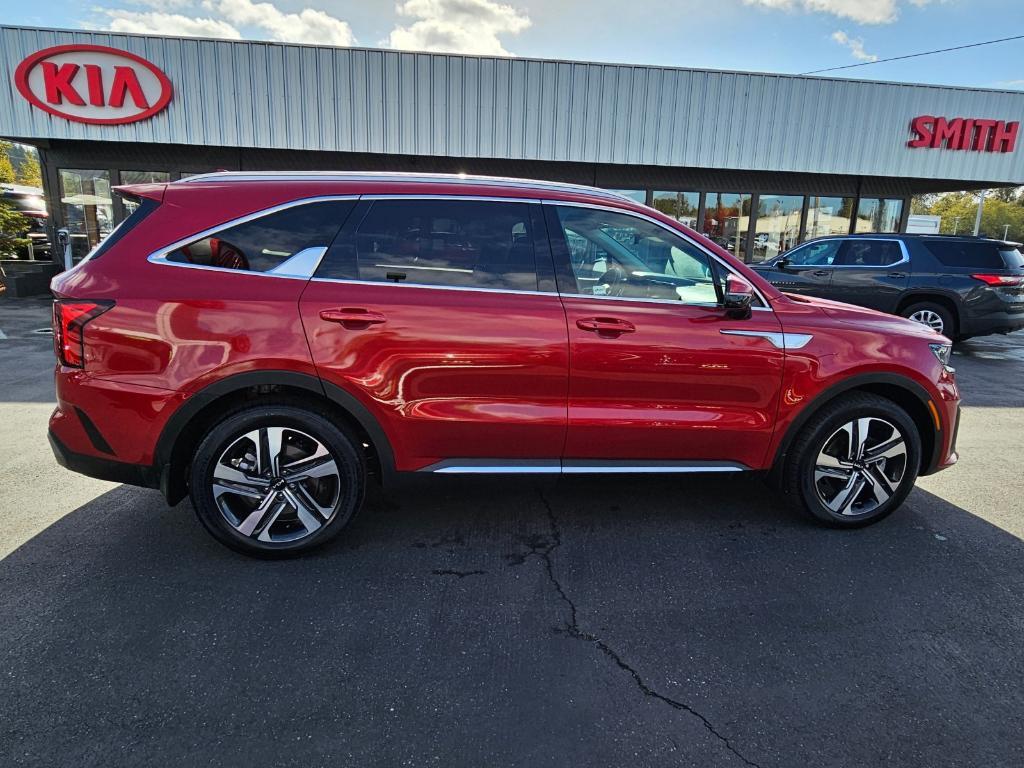 used 2023 Kia Sorento Hybrid car, priced at $31,540