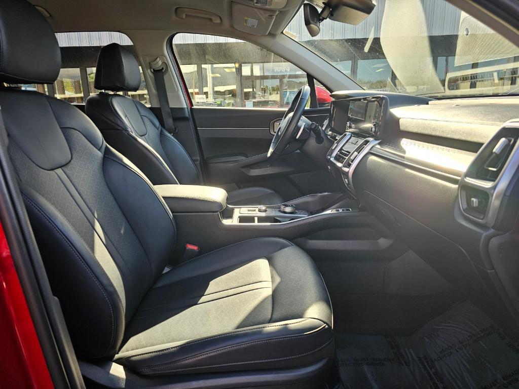 used 2023 Kia Sorento Hybrid car, priced at $31,540