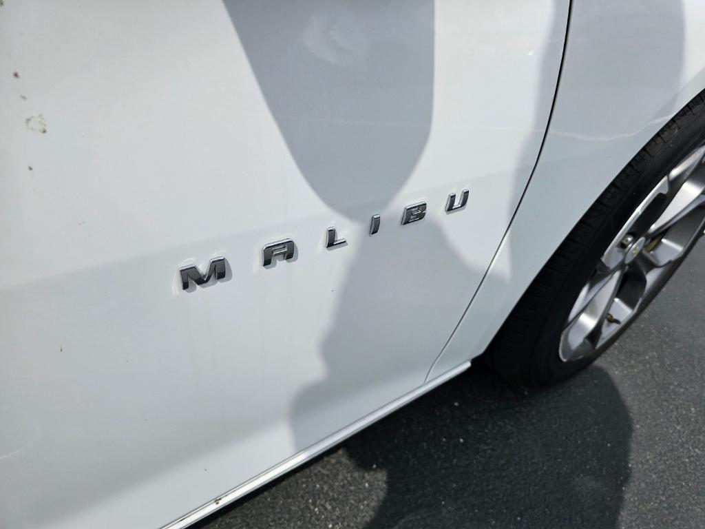 used 2021 Chevrolet Malibu car, priced at $17,999