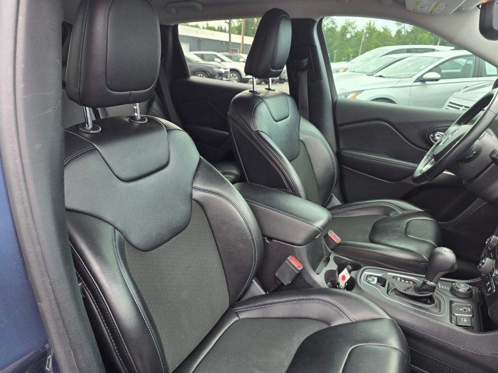 used 2020 Jeep Cherokee car, priced at $18,999