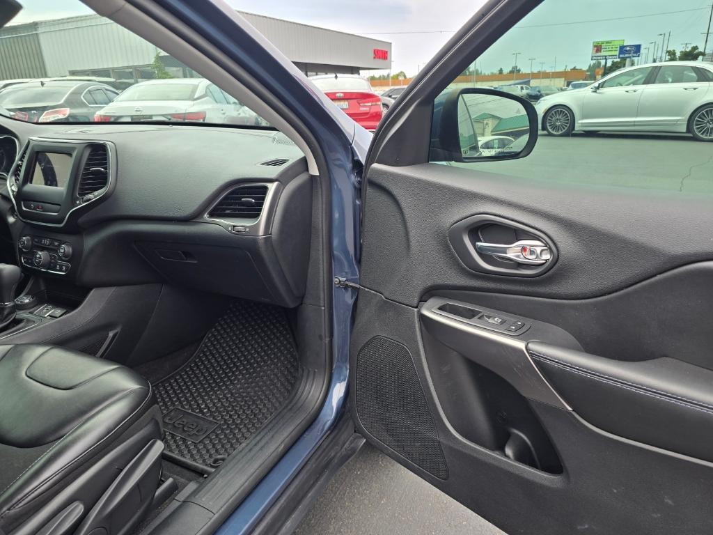 used 2020 Jeep Cherokee car, priced at $18,999