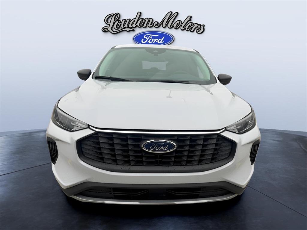 new 2025 Ford Escape car, priced at $29,900