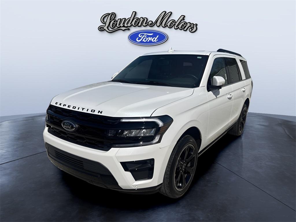 used 2024 Ford Expedition car, priced at $61,200