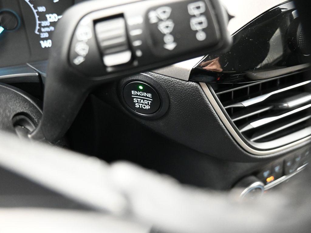 used 2022 Ford Escape car, priced at $18,900