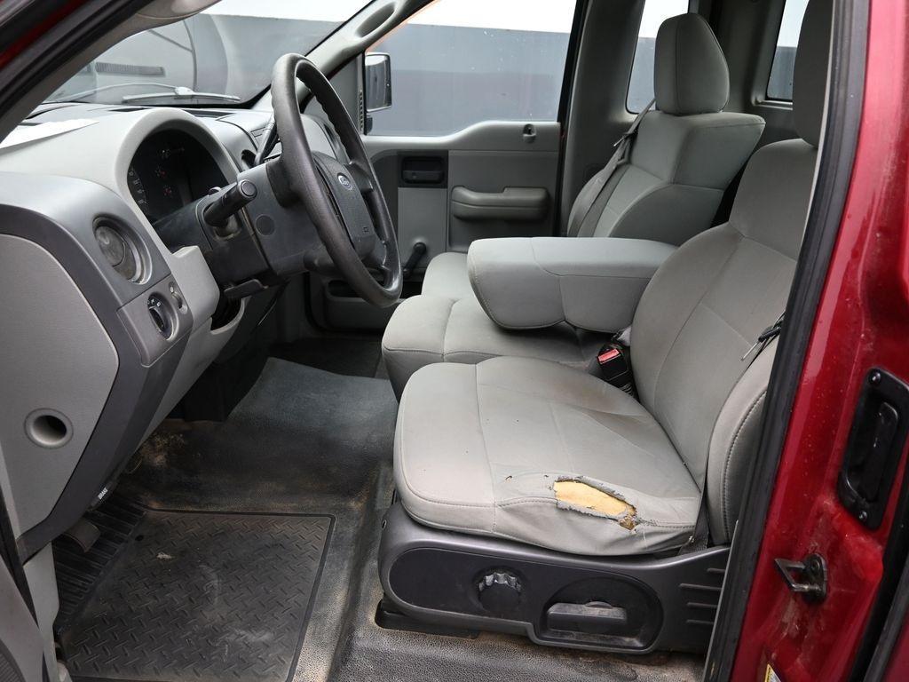 used 2007 Ford F-150 car, priced at $2,800