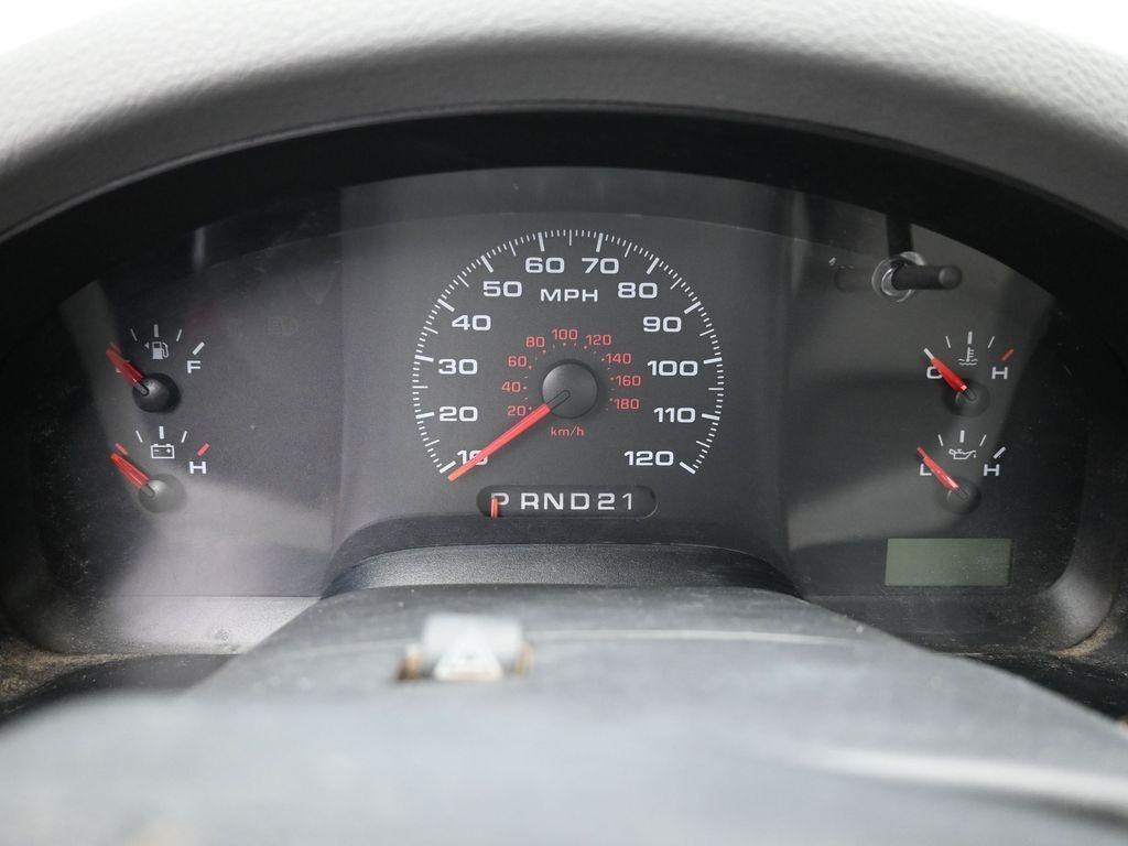 used 2007 Ford F-150 car, priced at $2,800