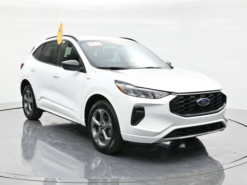 used 2023 Ford Escape car, priced at $26,500