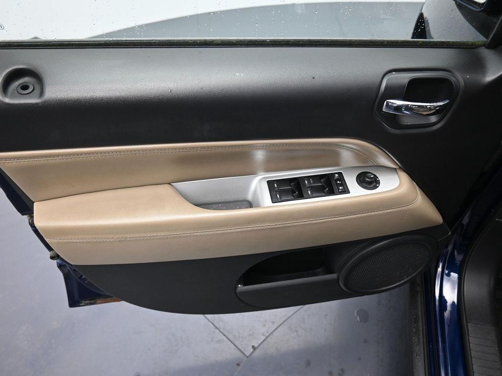 used 2014 Jeep Compass car, priced at $8,750