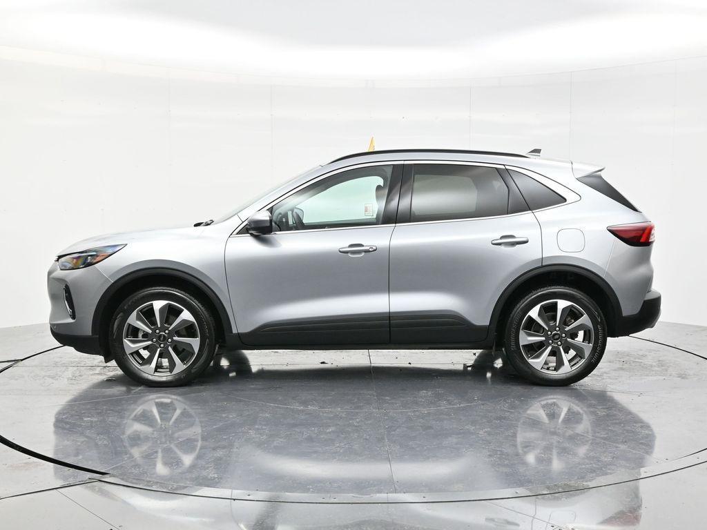 used 2023 Ford Escape car, priced at $28,500