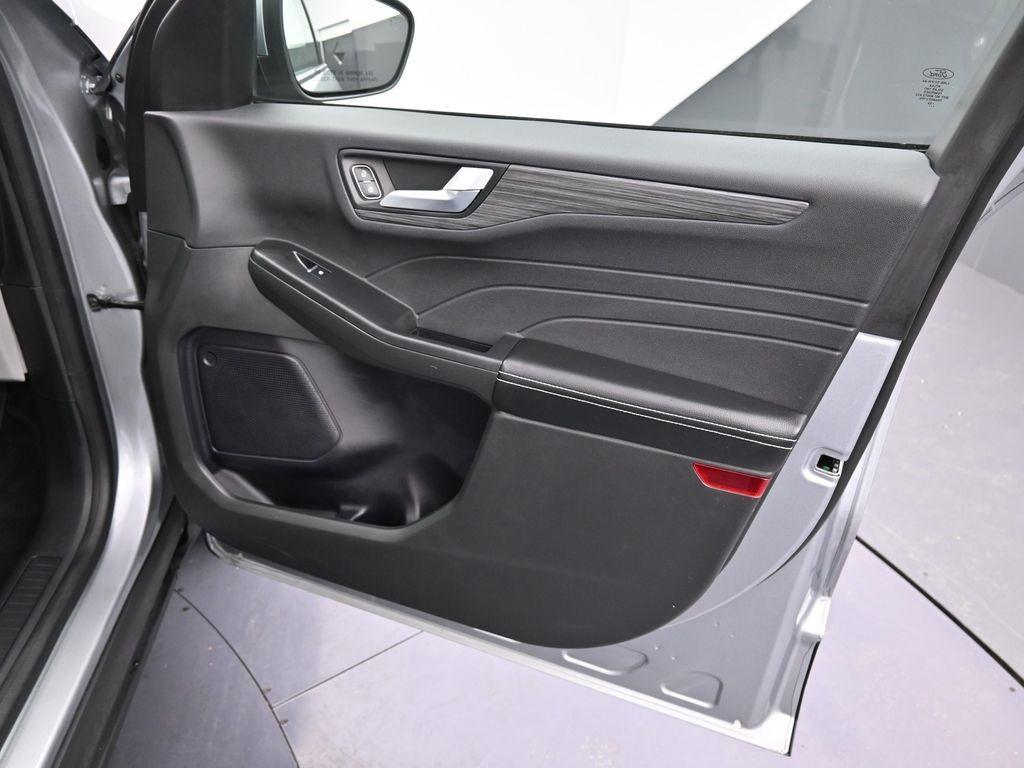 used 2023 Ford Escape car, priced at $28,500