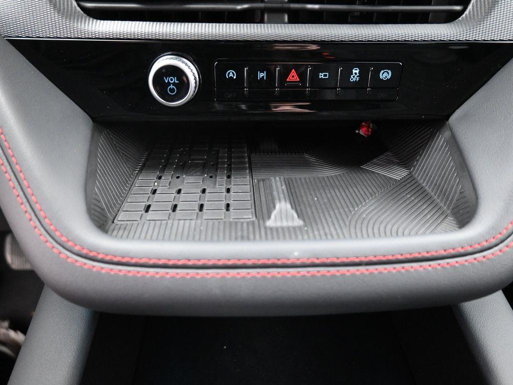 new 2025 Ford Explorer car, priced at $52,270