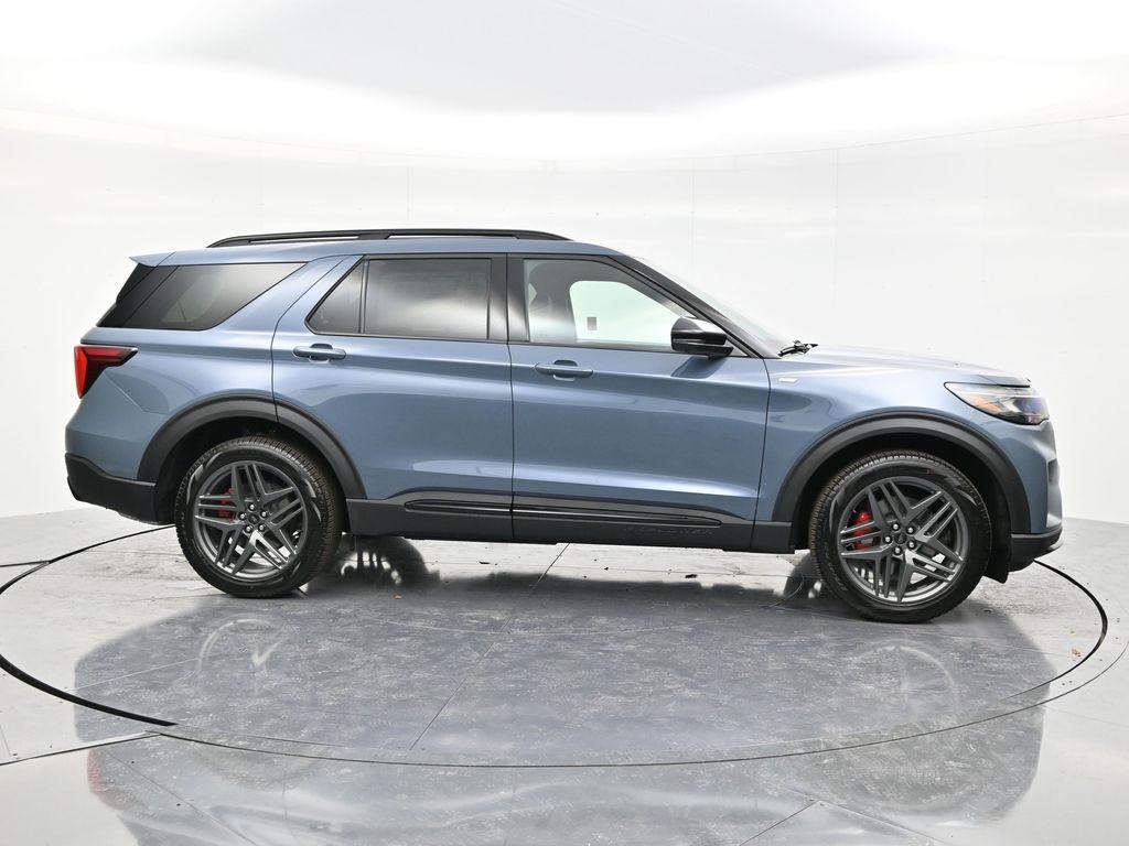 new 2025 Ford Explorer car, priced at $52,270